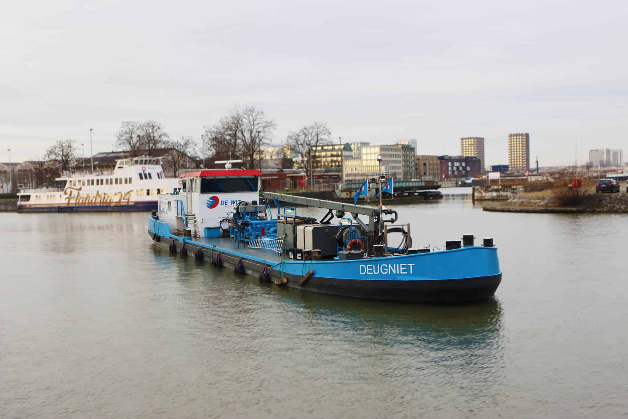 Internet aan boord van je binnenvaartschip: Starlink, 4G/5G en de slimste keuze in 2026